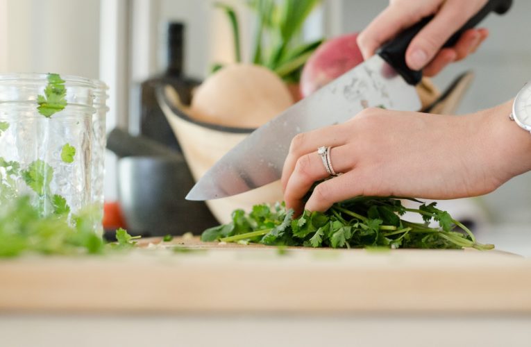 Nutrition and Mental Health: Eating to Reduce Inflammation in Pompano Beach
